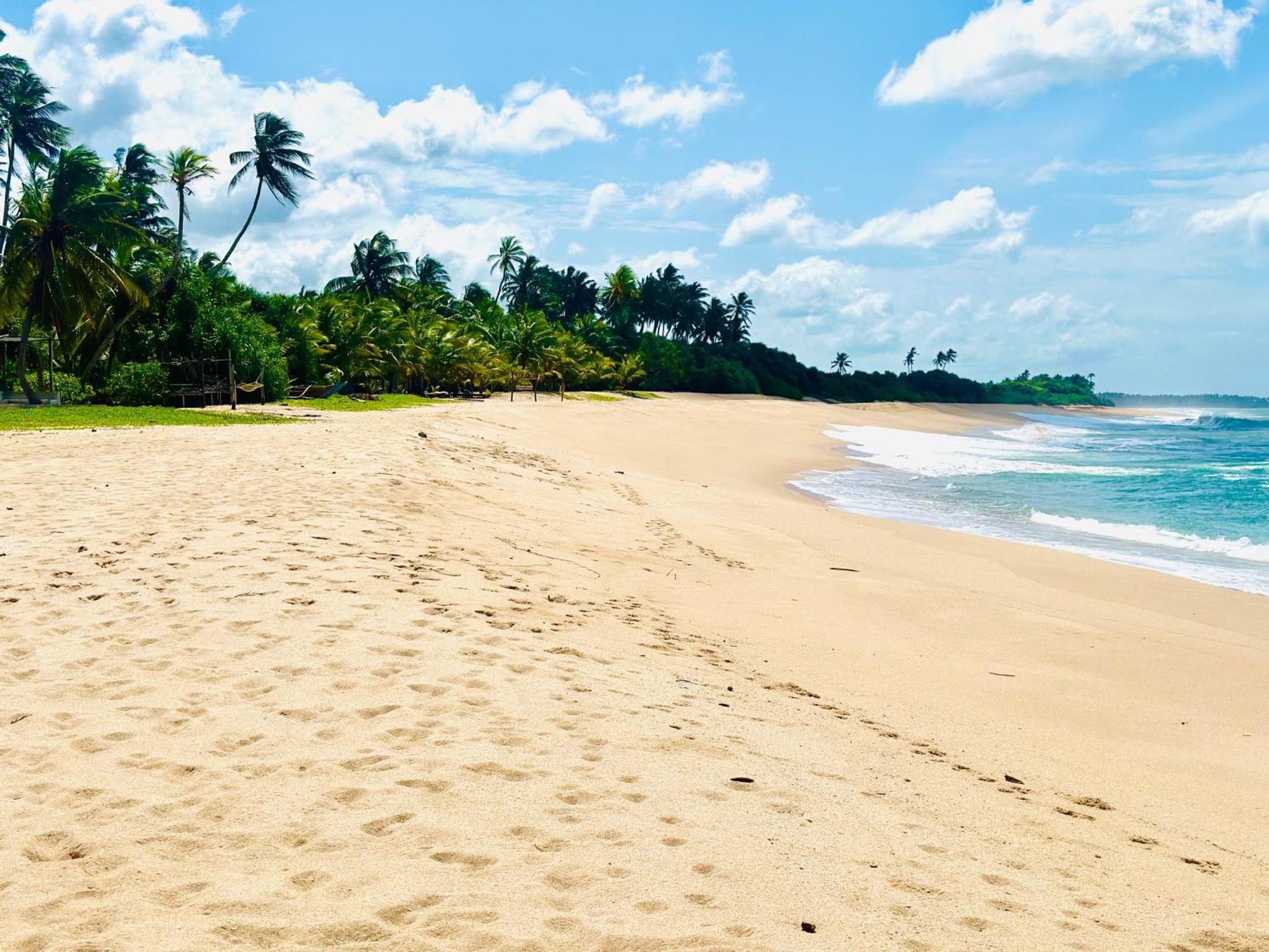 The Triangle Tangalle Exterior photo